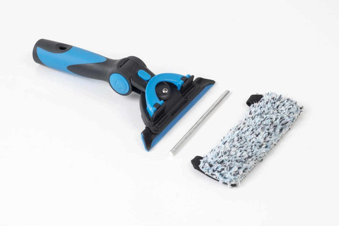 Petit F*LIQ 2i1 vinduesskraber til små palævinduer