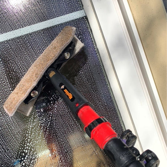 rengøring af glas uden at ridse med valnød overtræk.