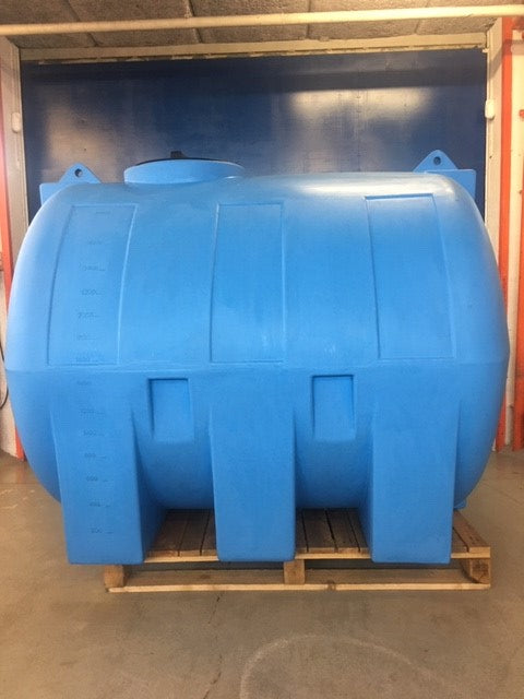 3000 liter tank i plast egnet til transport