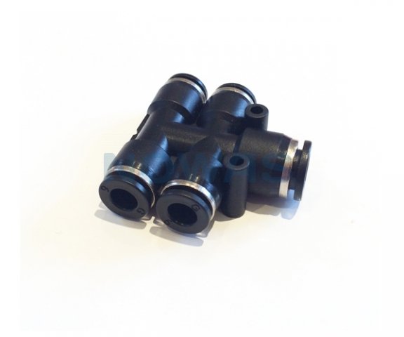 Push-Fit 4-vejs T-stykke 1 gange 8mm til 4 gange 6mm