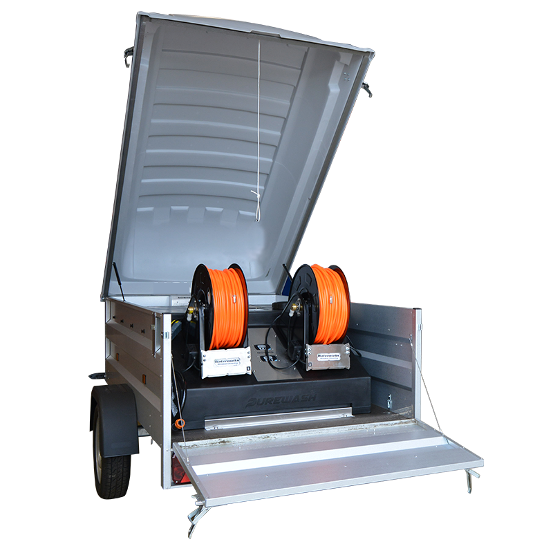 Trailer med 560 ltr. PW Vaskeanlæg - 2 bruger miljøvenlig rentvands vaskeanlæg i lukket alu trailer