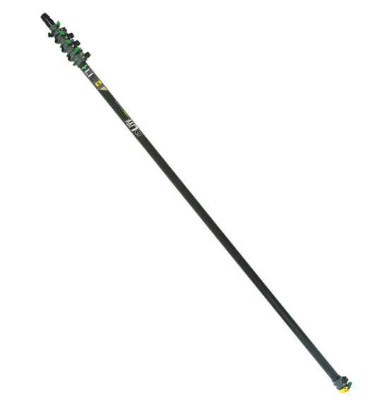 Unger Hi-Flo nLite Carbon MASTER Teleskopstang til vinduespudsning med Ultra Rent Vand Mellemmodellen Carbon fra nLite serien #CT67G Serien er fremstillet i 4 typer materialer