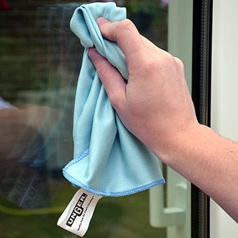 Unger ErgoTec® vinduespudsersæt med teleskopskaft til udestue